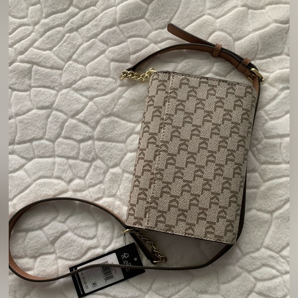 ✨NWT Karl Laggerfeld Crossbody - Picture 5 of 13